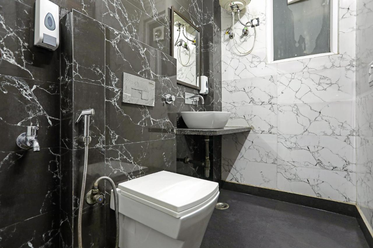 Fabhotel White House Bnb - Nr Yashobhoomi Convention Centre Delhi  Esterno foto