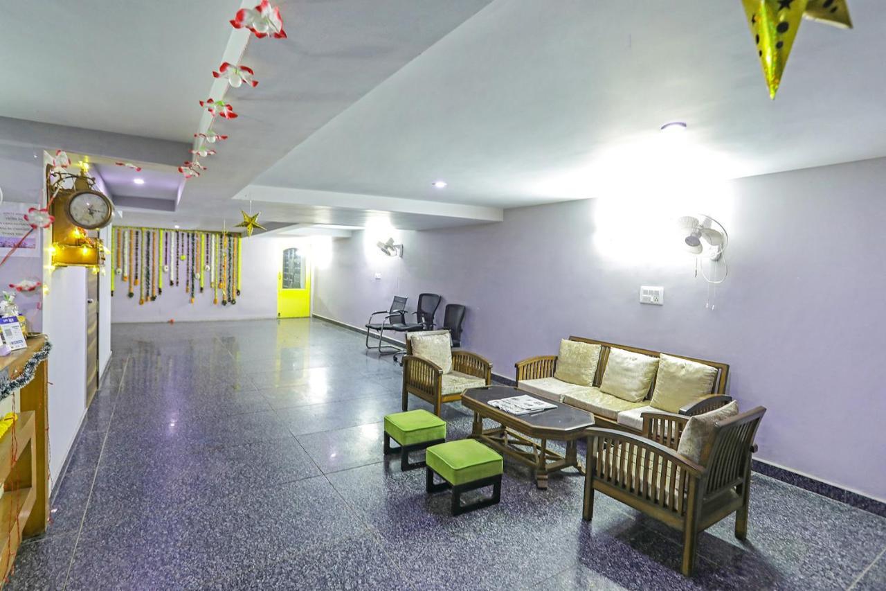 Fabhotel White House Bnb - Nr Yashobhoomi Convention Centre Delhi  Esterno foto