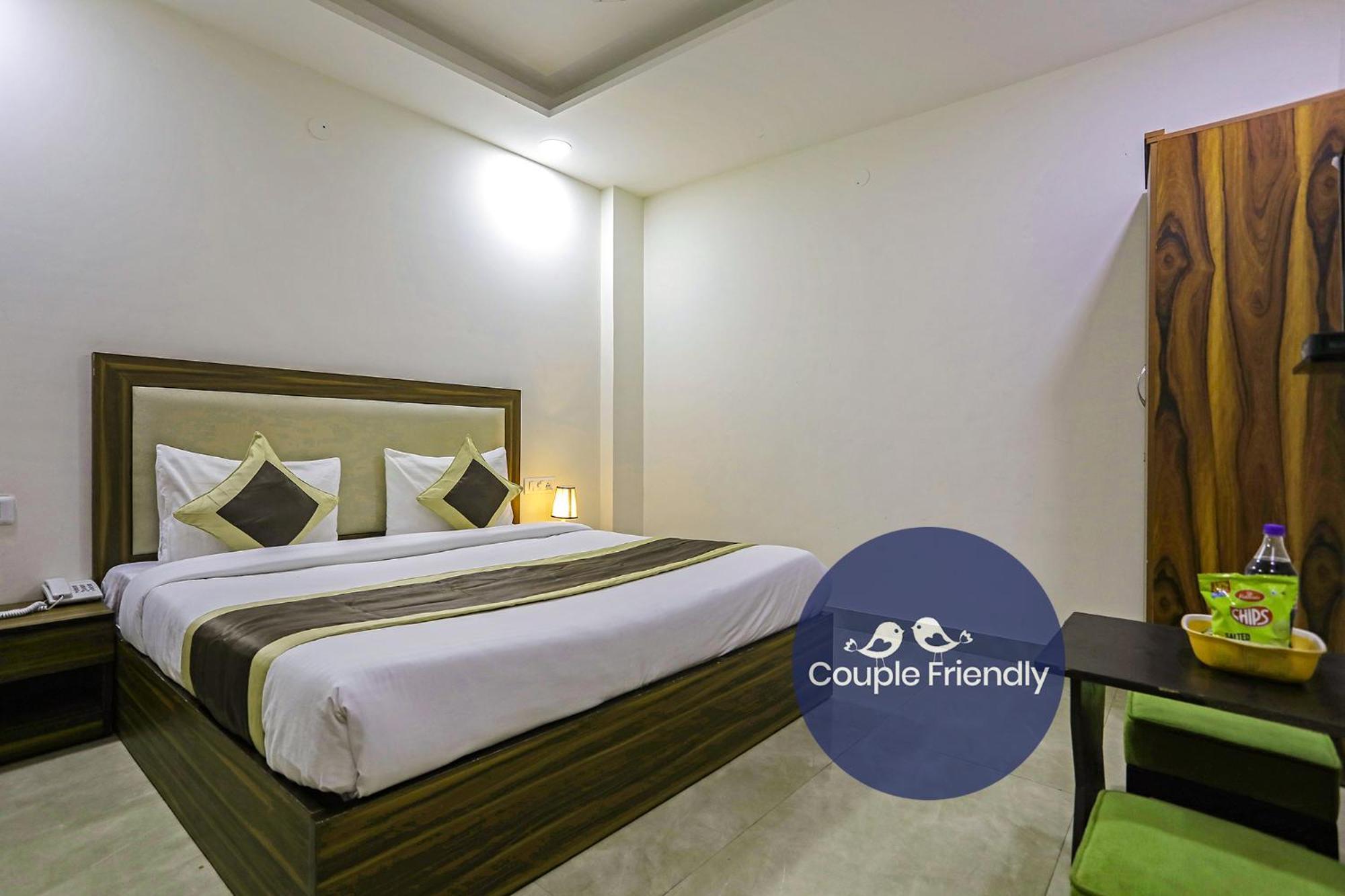 Fabhotel White House Bnb - Nr Yashobhoomi Convention Centre Delhi  Esterno foto
